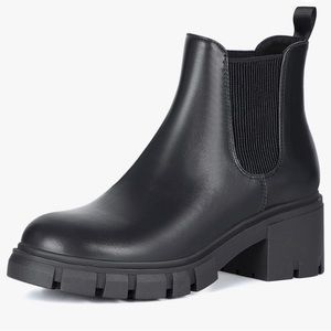 Athlefit Women’s Chelsea Boots size 8.5